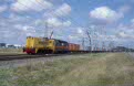 Strukton 302270 (in use by ACTS) + ACTS 6701 + Vos container train 60263 (Kijfhoek, NL - Rotterdam Maasvlakte, NL) from Leeuwarden at Rotterdam Maasvlakte on 27 June 2002