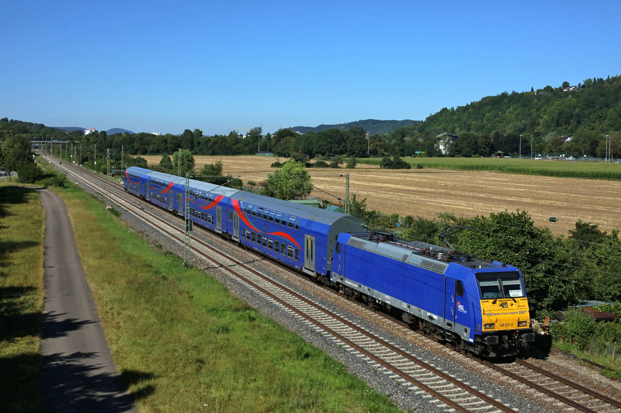 Wedler Franz Logistik used Akiem 146 521 to push four SRI double-deck coaches as Abellio replacement train IRE 95855 (Stuttgart Hbf - Tuebingen Hbf) at Tuebingen-Lustnau on 27 July 2020.