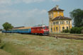 BDZ 06.094 + 4 BDZ as train Ord 40161 (Dimitrovgrad, BG - Momchilgrad, BG) at Knizovnik (BG), 27 June 2005.